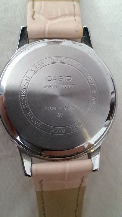 Ръчен часовник Casio