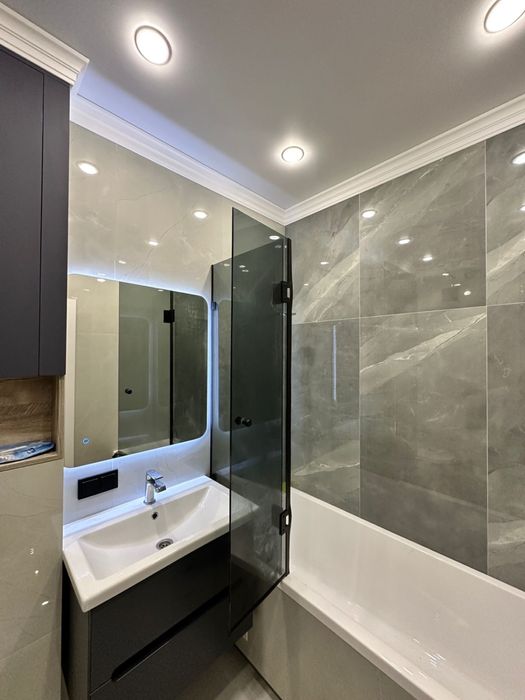 Душевые кабины, лофт перегородки, ванные шторки