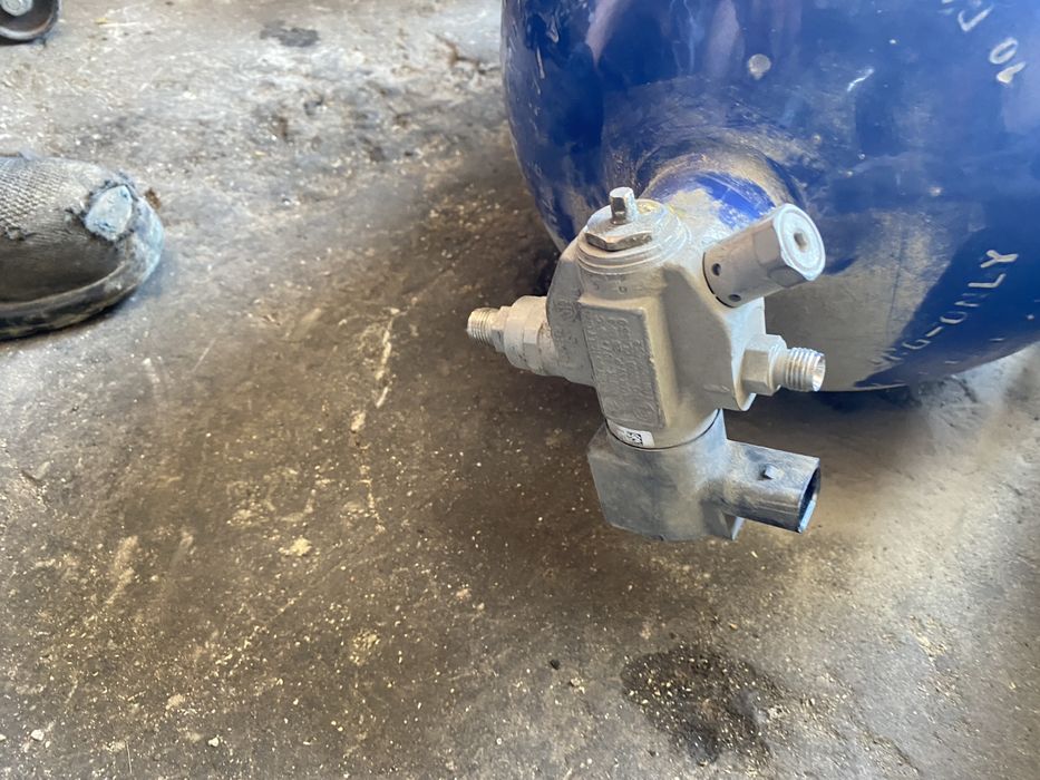 метанови бутилки фолксваген кади