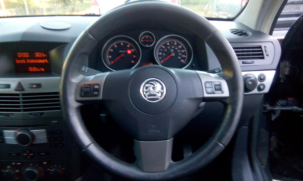 opel astra H -1.6 16v-105кс/2006/-на части