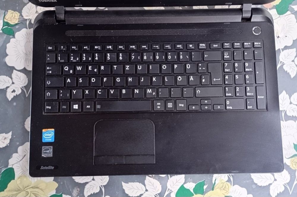 Laptop Toshiba Satelite