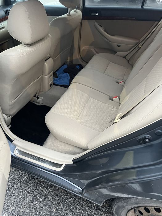 Toyota avensis 2,2tdi