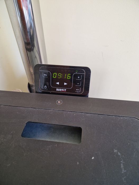 Пелетна камина BURNiT COMFORT Advant 18kw с водна риза