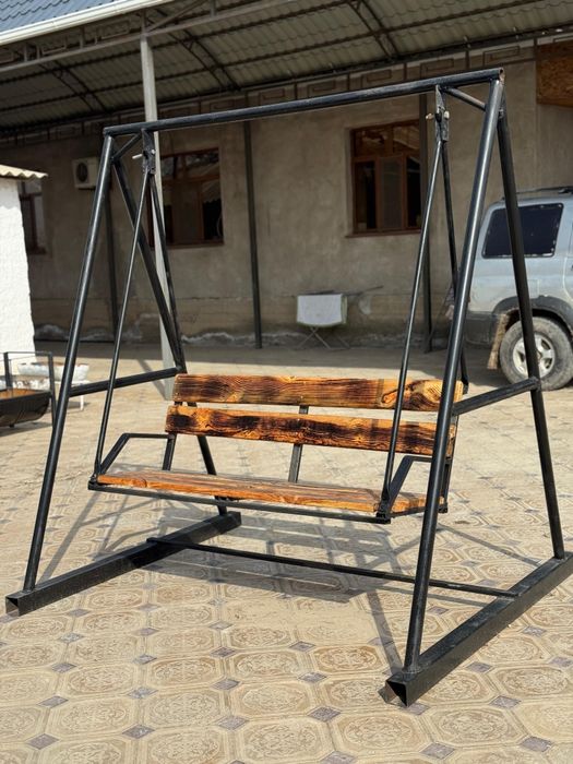 Качеля  новая покрашена