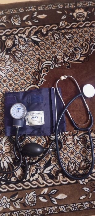 Продаётся тонометр.