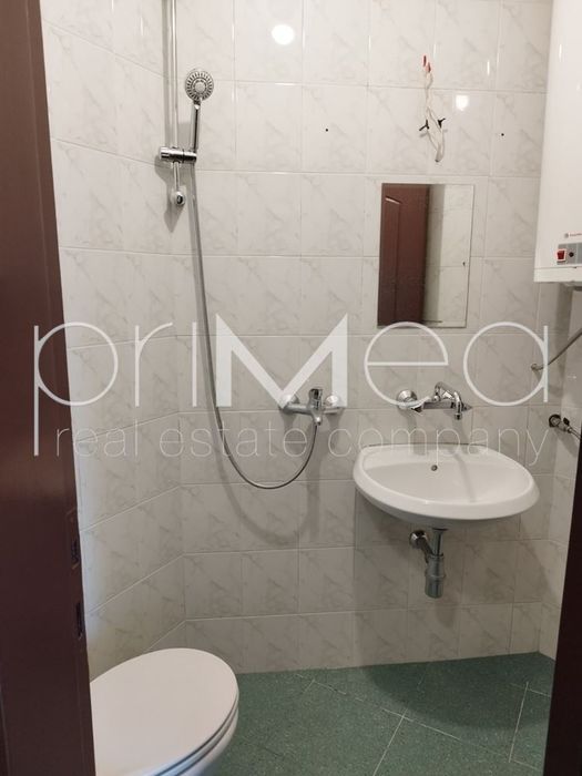 Дава се под наем Едностаен апартамент в Бургас, Център - 40 кв.м за 255 € - Снимка #7