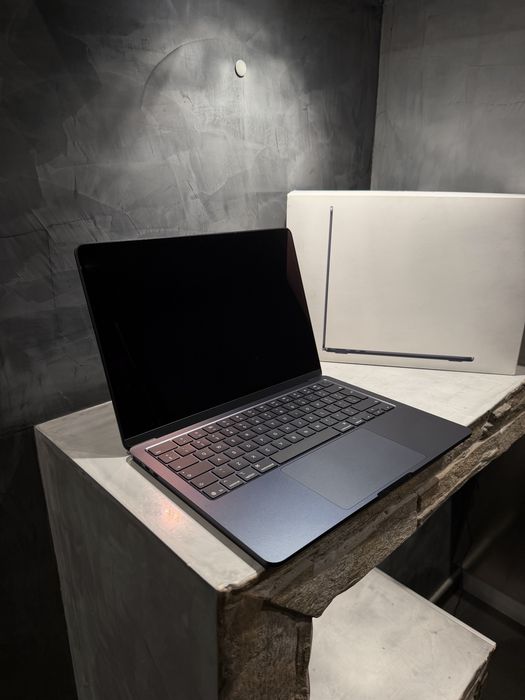 3 cycle! КАТО ЧИСТО НОВ Macbook Air M4 Midnight 13" — миниатюра 7