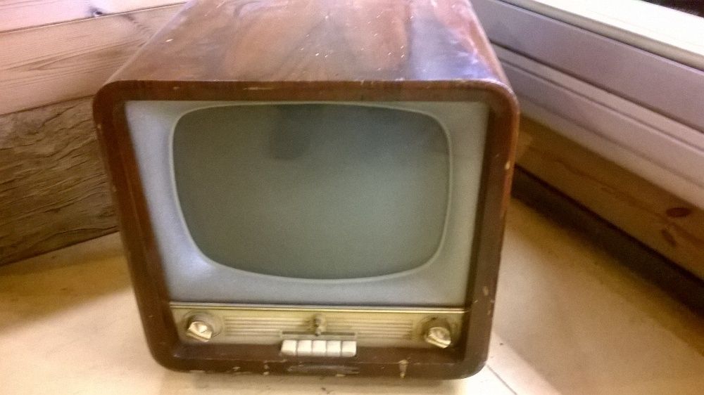 Продавам телевизор и радио " РУБИН 102 " - 1959 гр. София Красно село ...