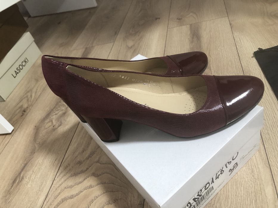 Vand pantofi noi, benvenuti, nr 39, pret 280 lei