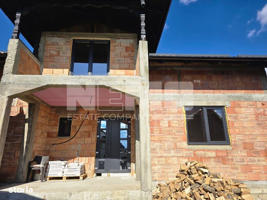 Casă la roșu la 165000 euro I Pe teren de 32 de ari I Măneuți