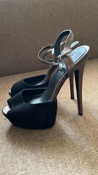 Високи токове Miss Sixty