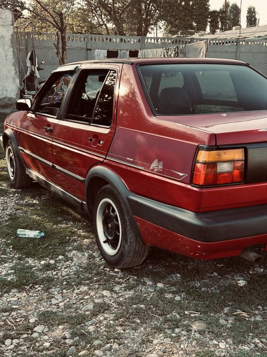 Фолсфаген жетта 1990