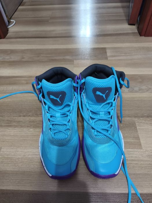 Adidas gheata Puma-  noi