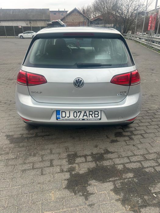 Volkswagen Golf 1.6 TDI Bluemotion