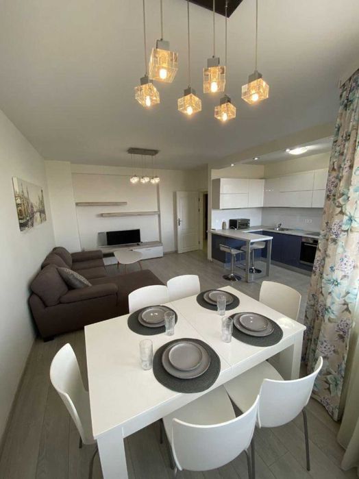 Дава се под наем Тристаен апартамент в Пловдив, Център - 120 кв.м за 650 € - Снимка #4