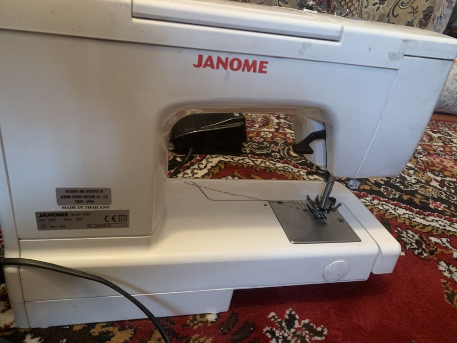 Швейная машина и оверлок