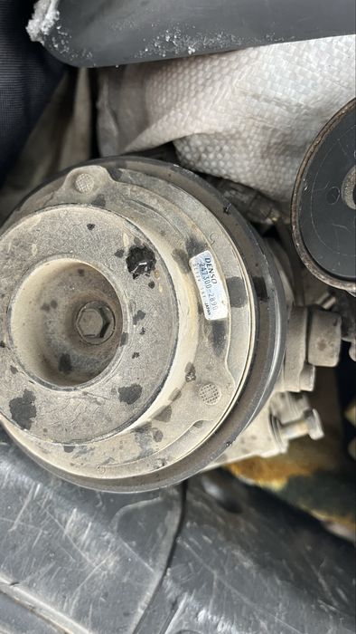 Генератор , компрессор кондиционера на crown / краун