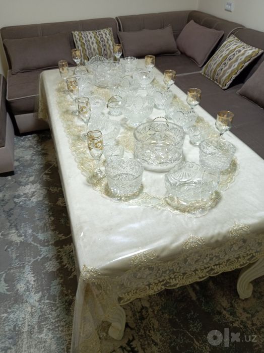 To'liq xrustal nabor sotiladi (37 dona), holati yangi
