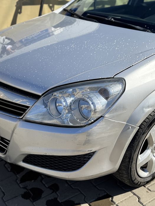 Opel Astra H 1.9 CDTI