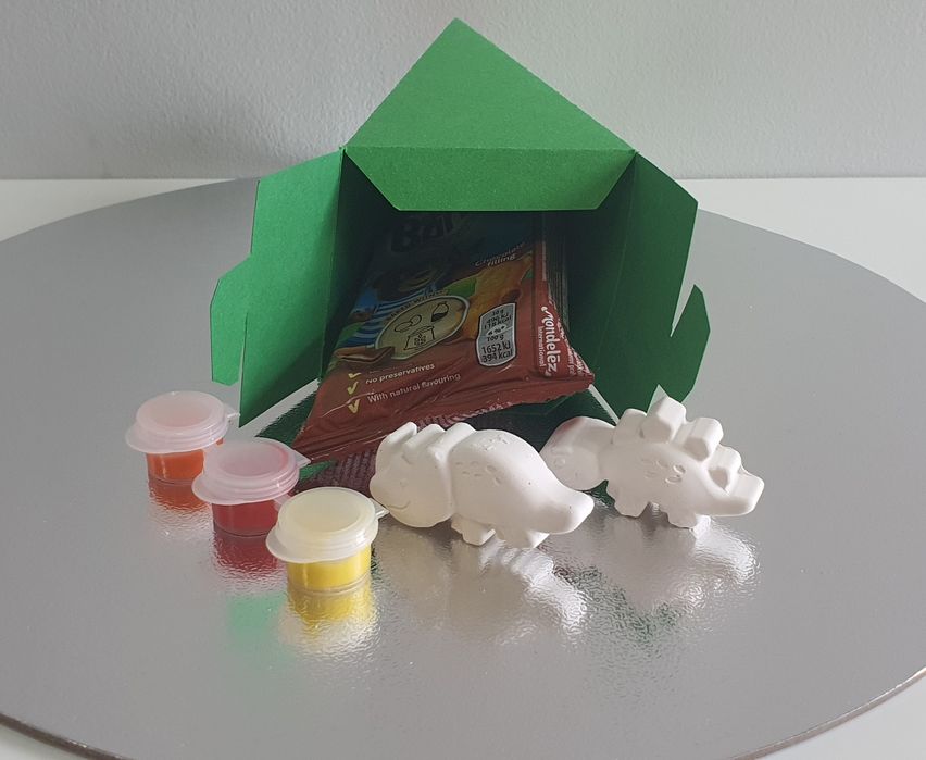 Картонена торта/хартиена торта/почерпка за всеки празник