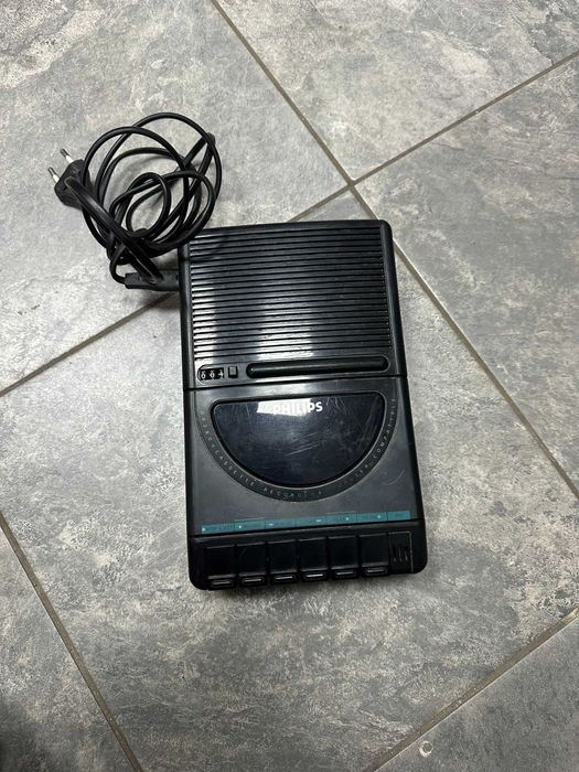 Касетофон диктодон Philips D6280 Portable Cassette Audio