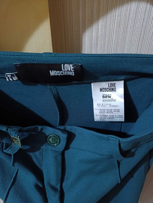 Панталон почти не е носен