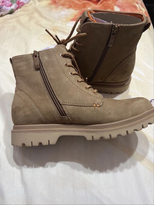 Vând Ghete Tamaris!