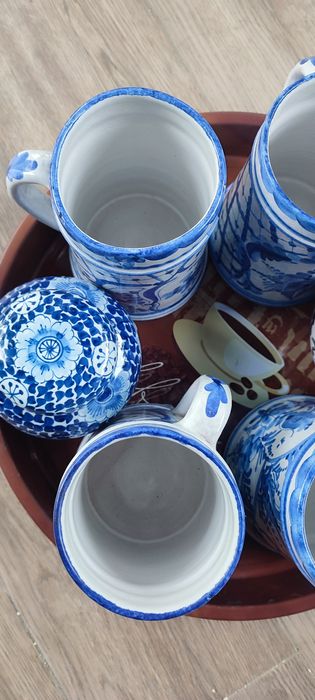 Set de ceramică Delftware, rare, cu ștampila, 4 cani/vaze, ulcior