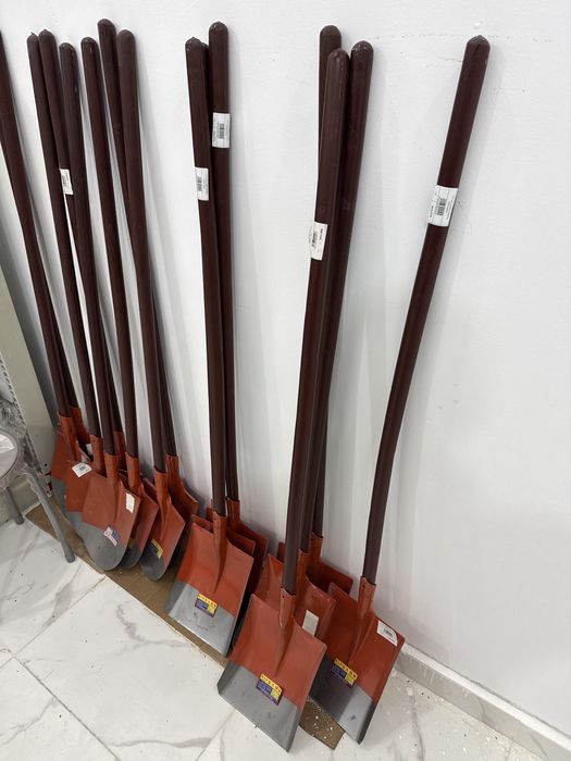 Лопата штыковый и совковый