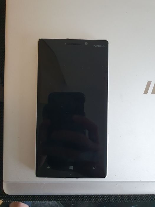 De vânzare telefon Nokia Microsoft