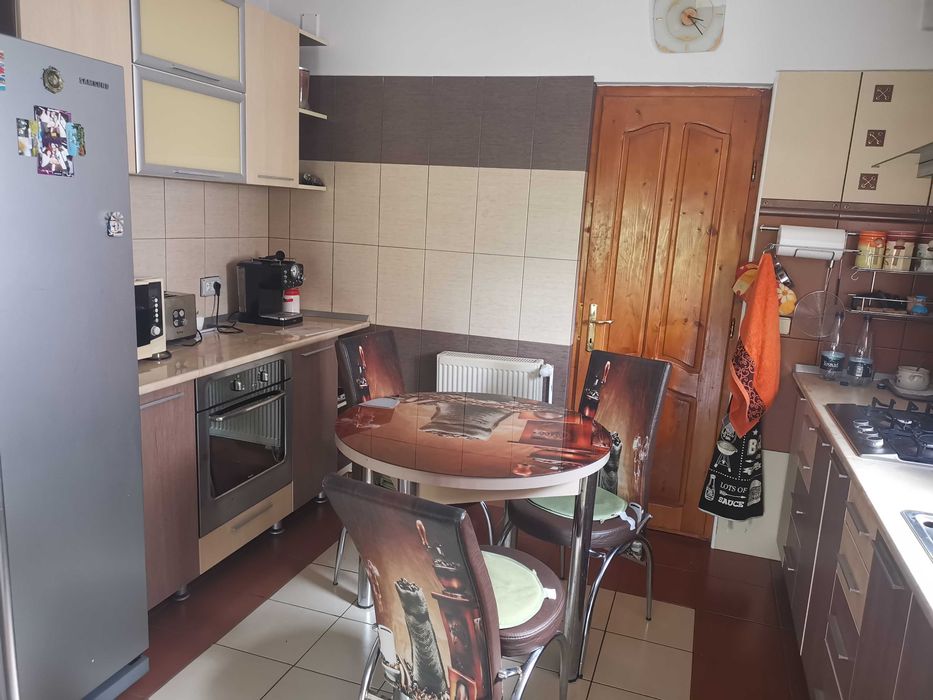 Vând casă  în municipiul Deva, județ Hunedoara