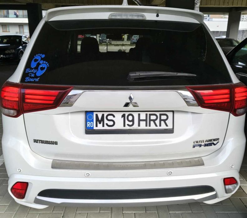 Vand Mitsubishi Outlander phev