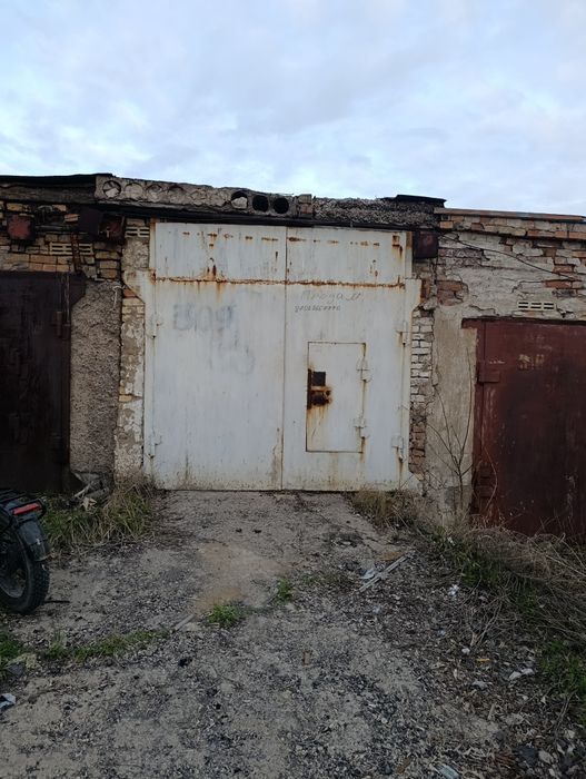 Продам гараж 68кв