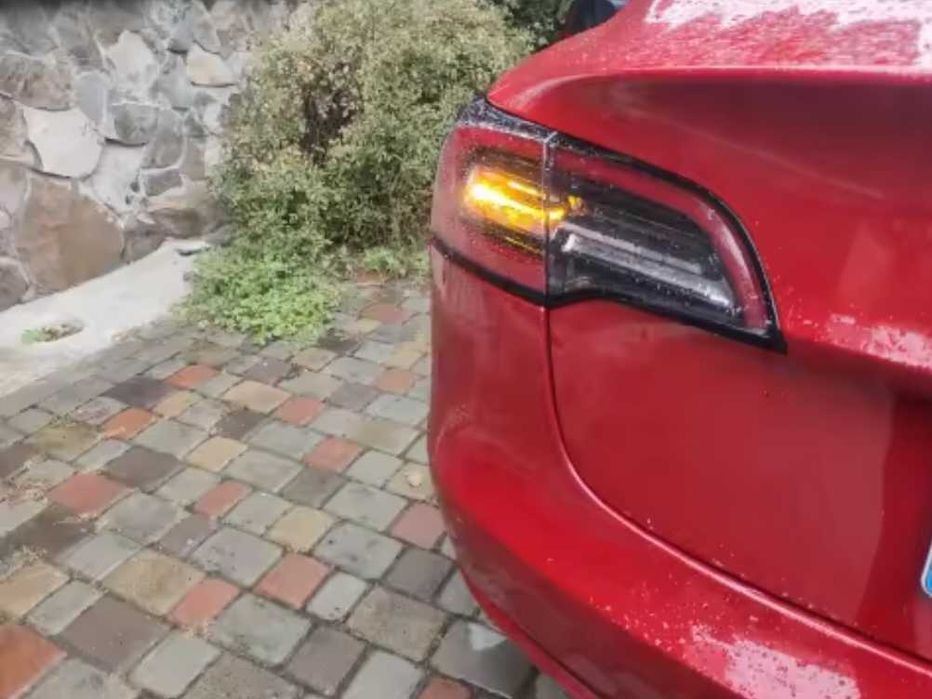 Външни ЛЕД стопове за Тесла модел 3 Tesla Model 3 свелини жълт мигач