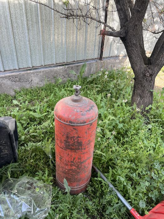 Газовый балон средний