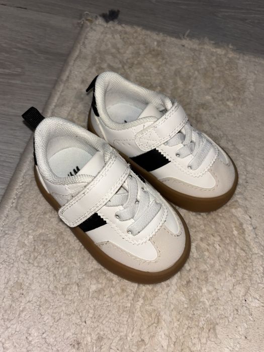 Adidasi H&M copii