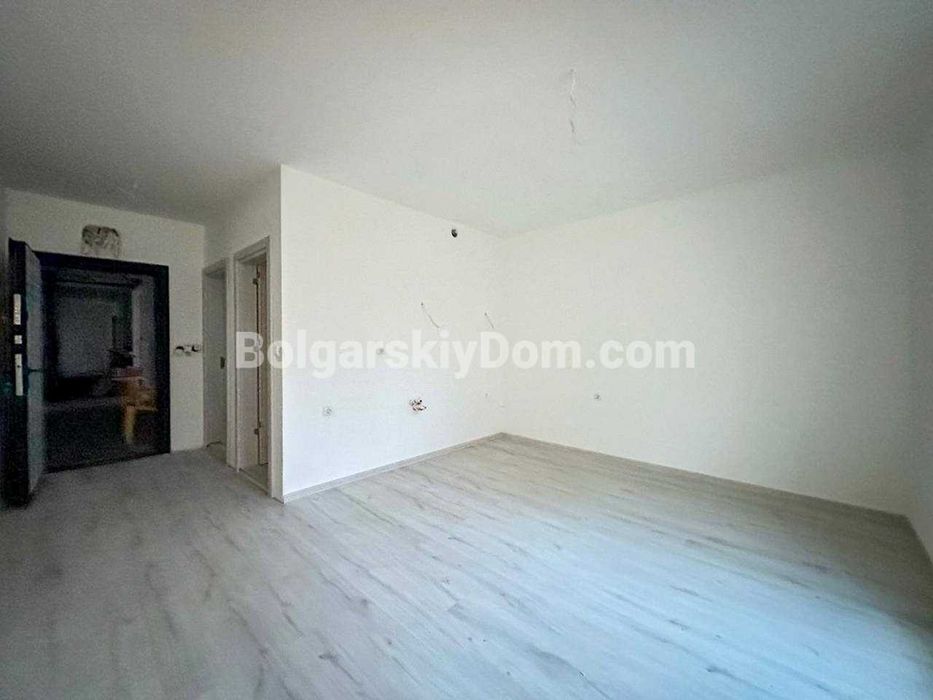 Продава се Едностаен апартамент в к.к. Слънчев бряг - 40 кв.м за 784 €/кв.м - Снимка #1