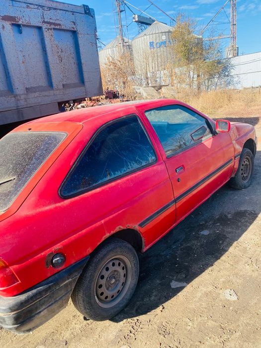 Продам обмен форд эскорт