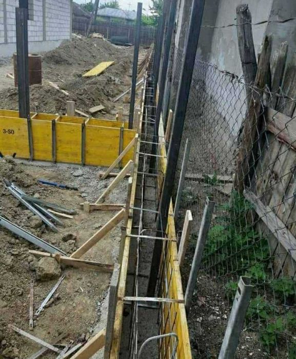 Vând gard din șipcă metalică