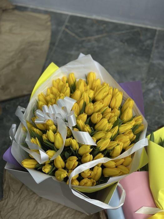 Тюльпаны по 300тг бутон , Можно оптом