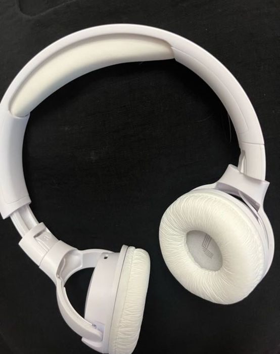 Продам наушник JBL Tune
