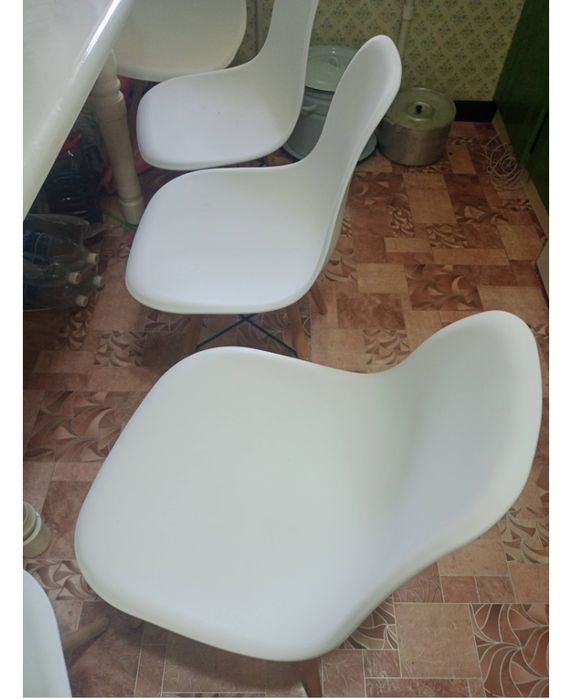 Стулья со спинкой