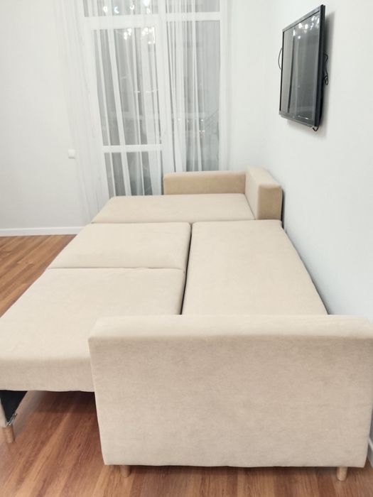 Продается диван в хорошем состоянии