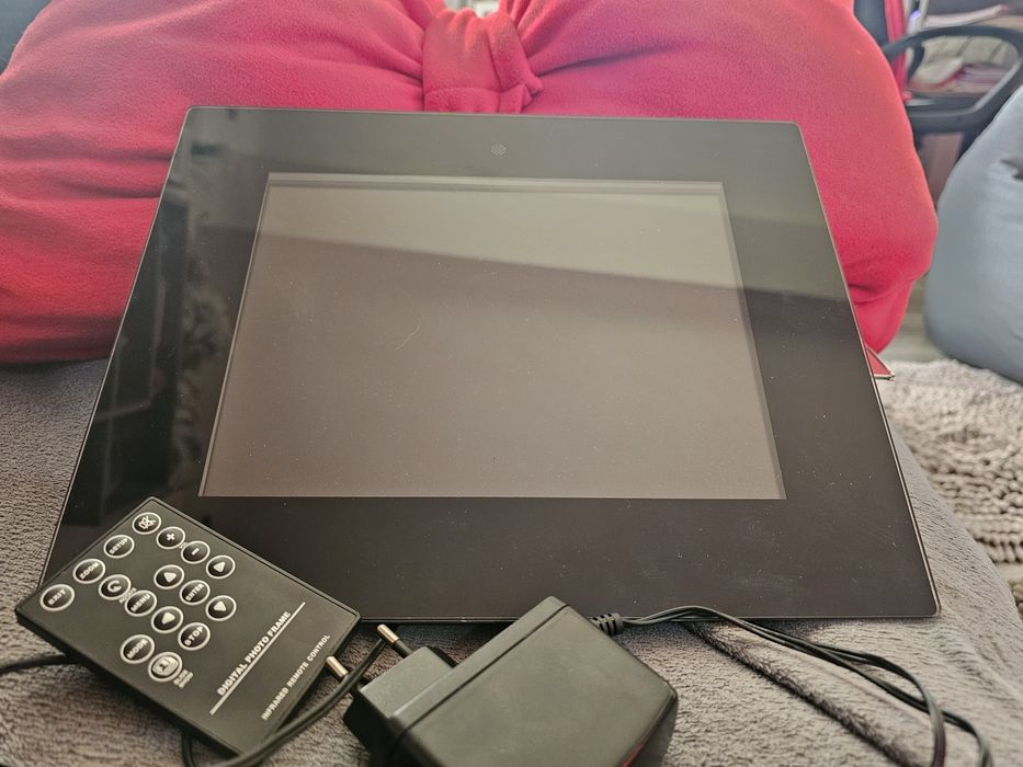 Ramă foto digitala HAMA 10.4