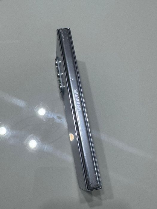 Samsung Galaxy Z Fold 5