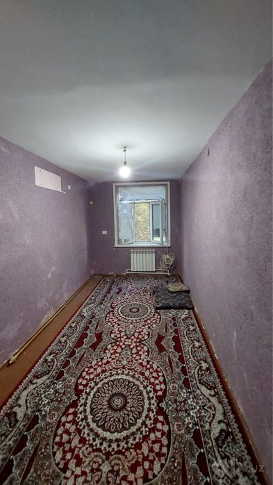 Urganch shahar sharq dokon yonda yol ustida