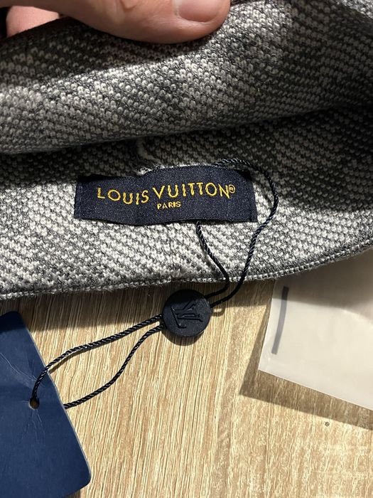 Caciula Louis Vuitton