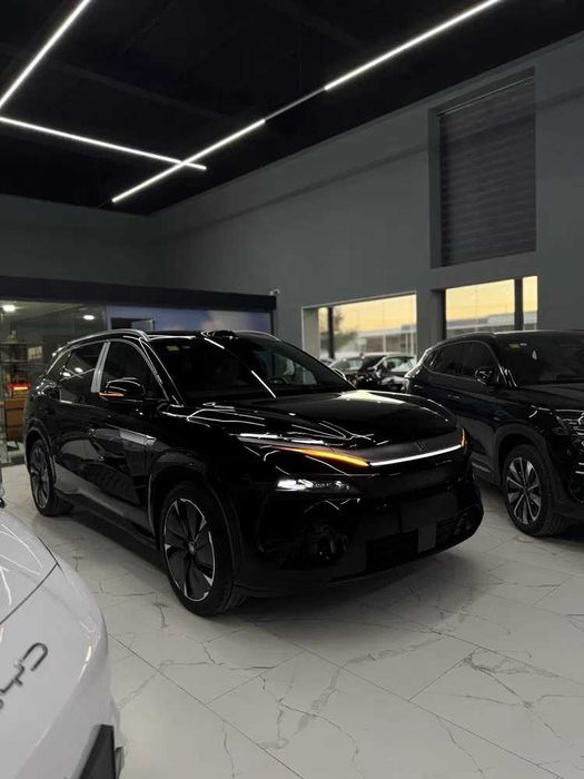 BYD Tang L 600 km 4 wd naxd va halol nasiya