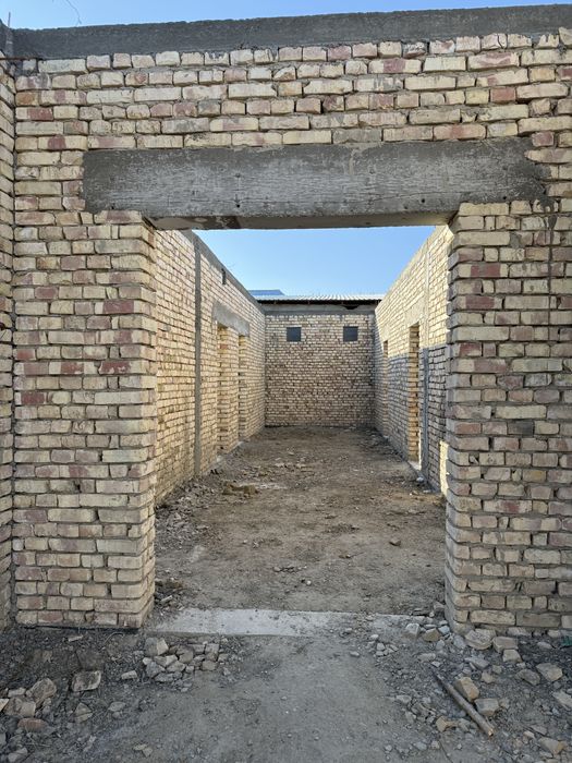 Ховли   сотилади