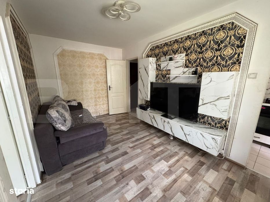 Apartament 2 camere | Micro 6, Hunedoara | Complet renovat si Mobilat — fotografia 1
